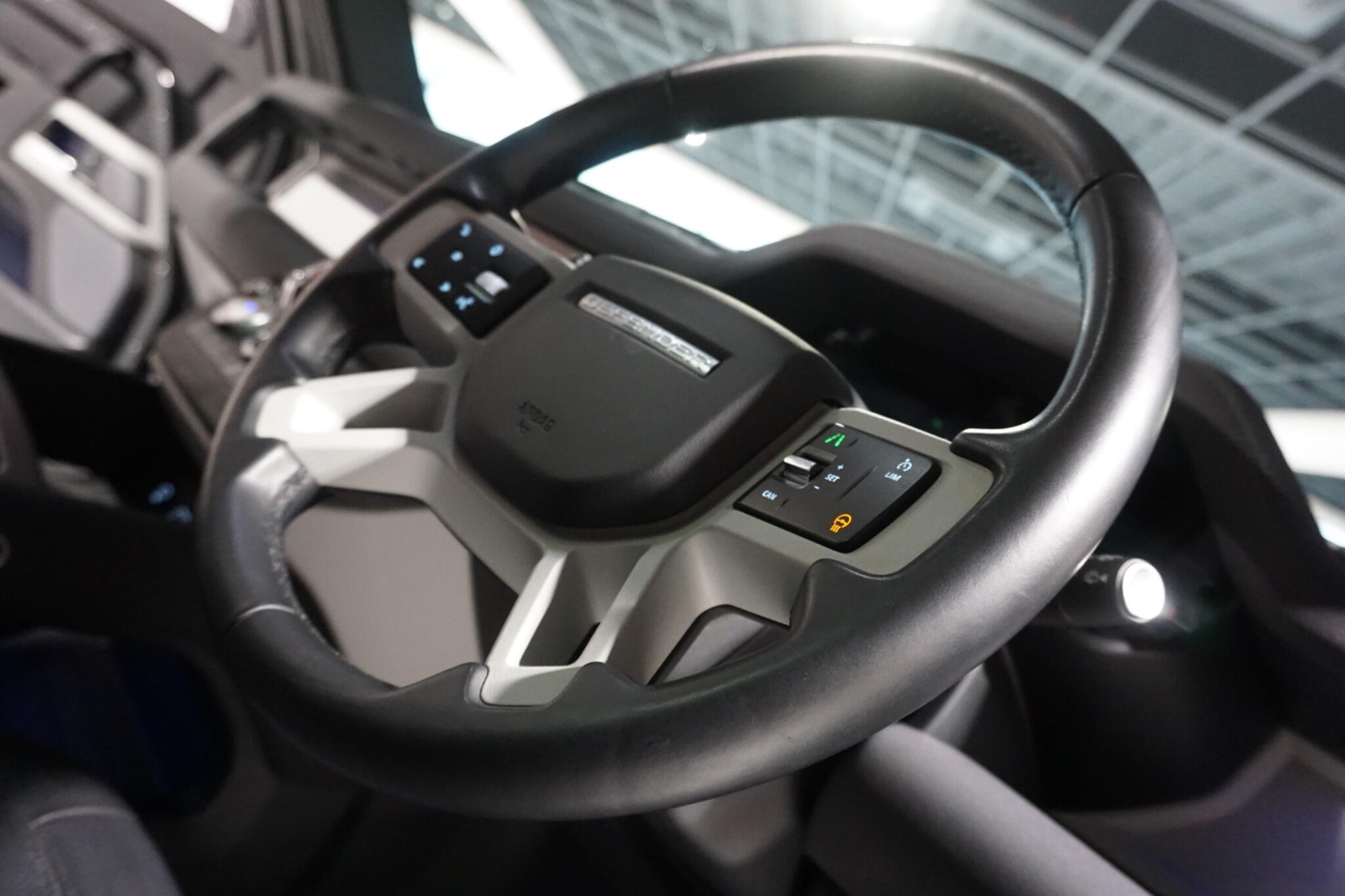 Land Rover Defender 110 2.0 P400e 15.4kWh XS Edition SUV 5dr Petrol Plug-in Hybrid Auto 4WD Euro 6 (s/s) (404 ps)